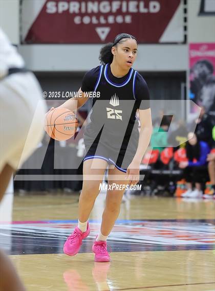 Thumbnail 1 in IMG Academy vs. Long Island Lutheran (Army National Guard Hoophall Classic) photogallery.