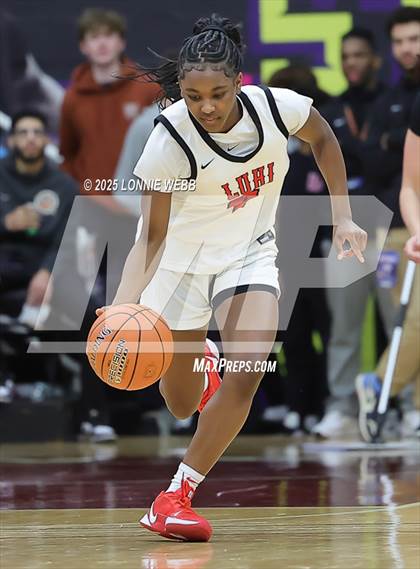 Thumbnail 1 in IMG Academy vs. Long Island Lutheran (Army National Guard Hoophall Classic) photogallery.