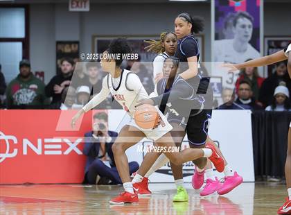 Thumbnail 2 in IMG Academy vs. Long Island Lutheran (Army National Guard Hoophall Classic) photogallery.