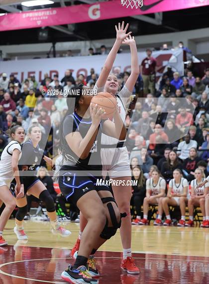 Thumbnail 1 in IMG Academy vs. Long Island Lutheran (Army National Guard Hoophall Classic) photogallery.