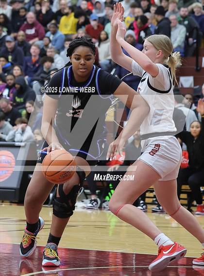 Thumbnail 1 in IMG Academy vs. Long Island Lutheran (Army National Guard Hoophall Classic) photogallery.