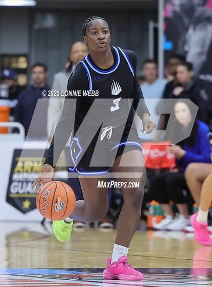 Thumbnail 1 in IMG Academy vs. Long Island Lutheran (Army National Guard Hoophall Classic) photogallery.