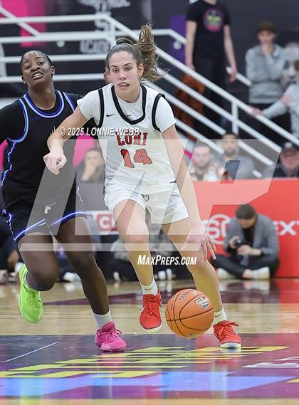 Thumbnail 2 in IMG Academy vs. Long Island Lutheran (Army National Guard Hoophall Classic) photogallery.