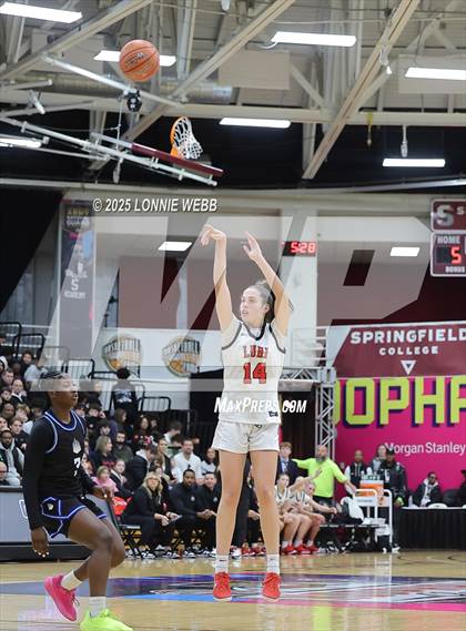 Thumbnail 3 in IMG Academy vs. Long Island Lutheran (Army National Guard Hoophall Classic) photogallery.