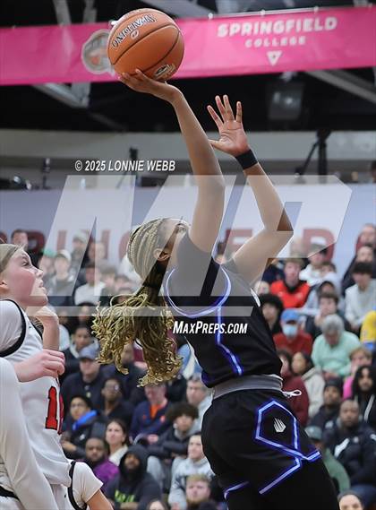 Thumbnail 1 in IMG Academy vs. Long Island Lutheran (Army National Guard Hoophall Classic) photogallery.