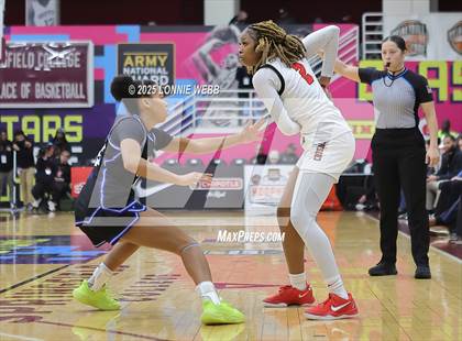 Thumbnail 1 in IMG Academy vs. Long Island Lutheran (Army National Guard Hoophall Classic) photogallery.
