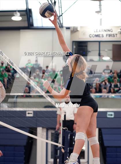 Thumbnail 3 in Brenham vs. Anderson (UIL 5A Area Playoff) photogallery.