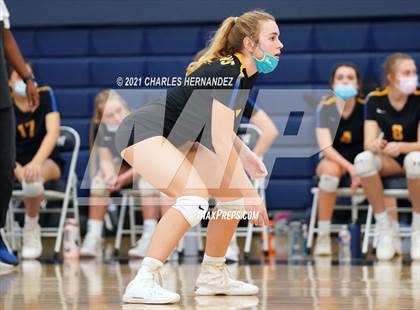 Thumbnail 2 in Brenham vs. Anderson (UIL 5A Area Playoff) photogallery.