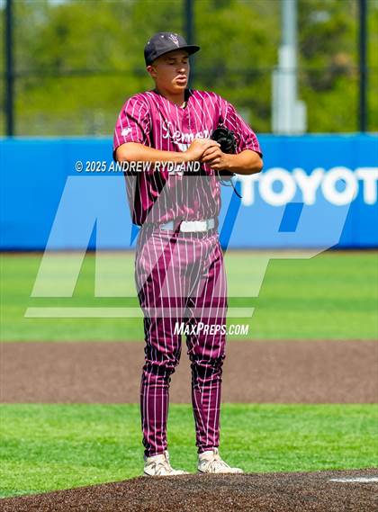 Thumbnail 3 in Golden vs. Cheyenne Mountain (CHSAA 4A Final Game 2) photogallery.
