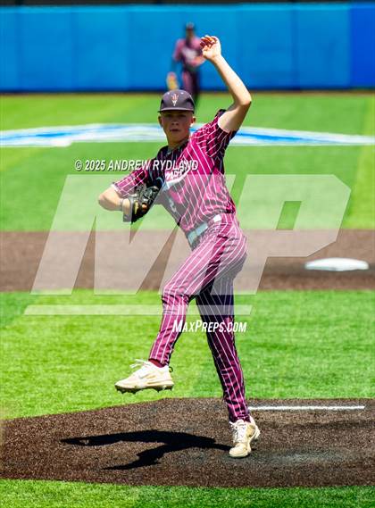 Thumbnail 3 in Golden vs. Cheyenne Mountain (CHSAA 4A Final Game 2) photogallery.