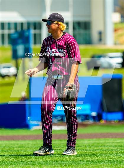 Thumbnail 3 in Golden vs. Cheyenne Mountain (CHSAA 4A Final Game 2) photogallery.