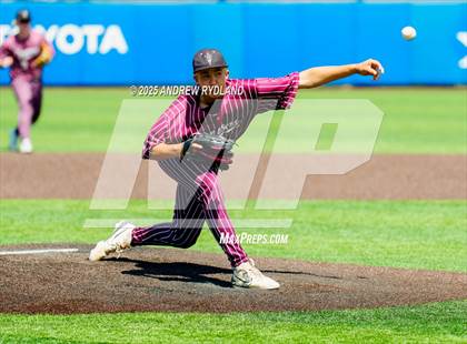 Thumbnail 1 in Golden vs. Cheyenne Mountain (CHSAA 4A Final Game 2) photogallery.