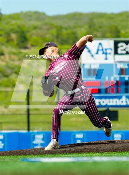 Thumbnail 1 in Golden vs. Cheyenne Mountain (CHSAA 4A Final Game 2) photogallery.