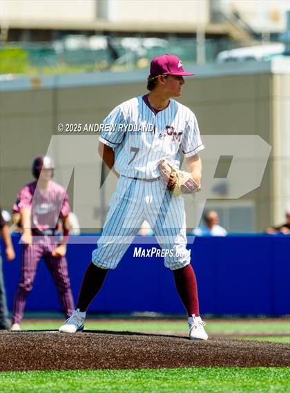 Thumbnail 1 in Golden vs. Cheyenne Mountain (CHSAA 4A Final Game 2) photogallery.