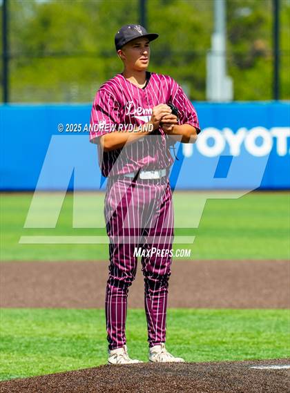 Thumbnail 1 in Golden vs. Cheyenne Mountain (CHSAA 4A Final Game 2) photogallery.