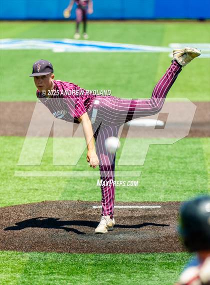 Thumbnail 1 in Golden vs. Cheyenne Mountain (CHSAA 4A Final Game 2) photogallery.