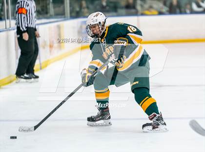 Thumbnail 1 in Morris Knolls vs. Tenafly photogallery.