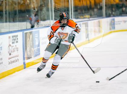 Thumbnail 2 in Morris Knolls vs. Tenafly photogallery.