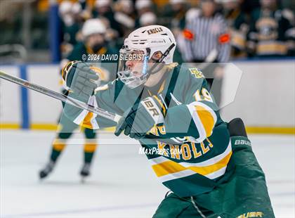 Thumbnail 3 in Morris Knolls vs. Tenafly photogallery.