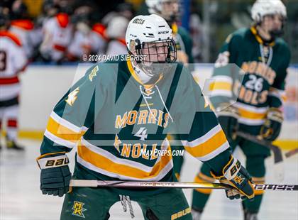 Thumbnail 3 in Morris Knolls vs. Tenafly photogallery.