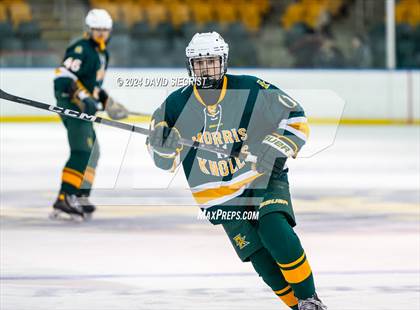 Thumbnail 3 in Morris Knolls vs. Tenafly photogallery.
