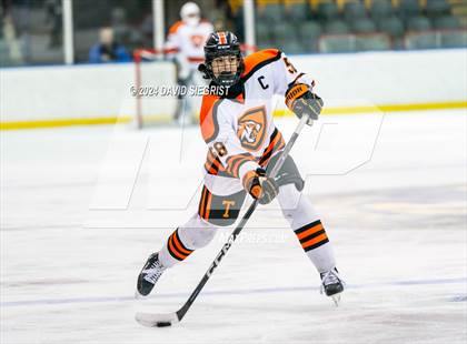 Thumbnail 3 in Morris Knolls vs. Tenafly photogallery.
