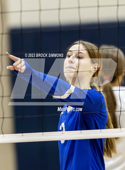 Thumbnail 1 in Lamar @ Episcopal photogallery.