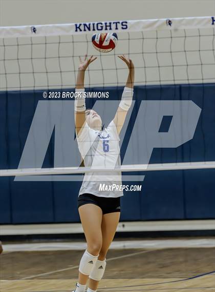 Thumbnail 3 in Lamar @ Episcopal photogallery.