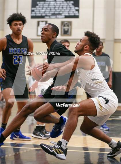 Thumbnail 1 in Hamshire-Fannett @ Vidor photogallery.