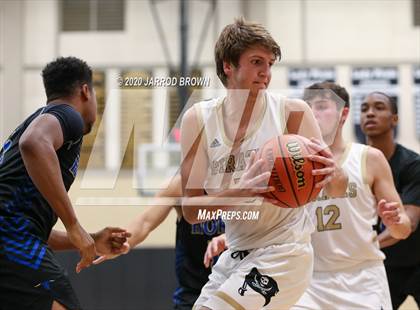 Thumbnail 3 in Hamshire-Fannett @ Vidor photogallery.