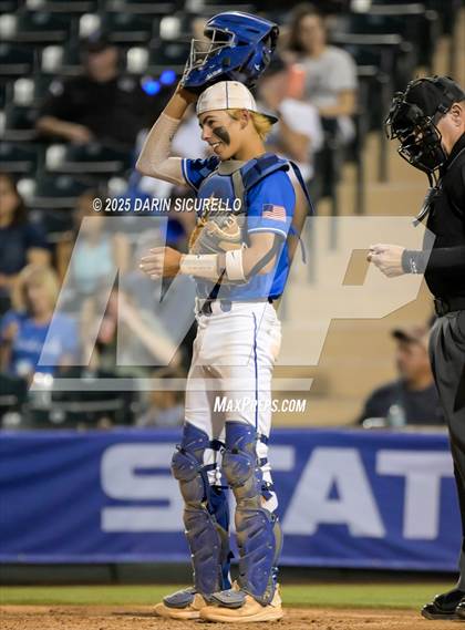Thumbnail 3 in Valley Union vs Bagdad (AIA 1A Semifinal) photogallery.