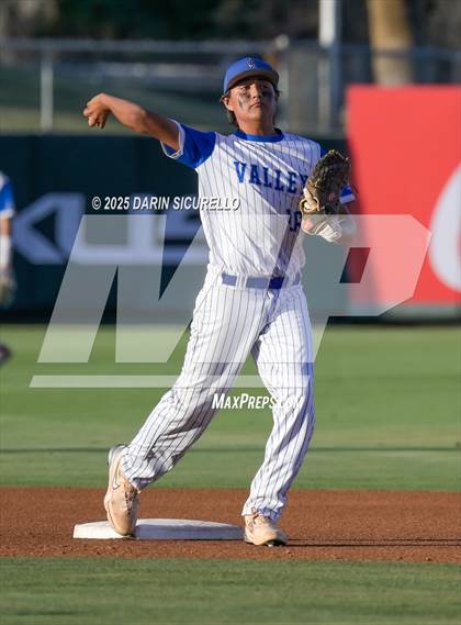 Thumbnail 2 in Valley Union vs Bagdad (AIA 1A Semifinal) photogallery.