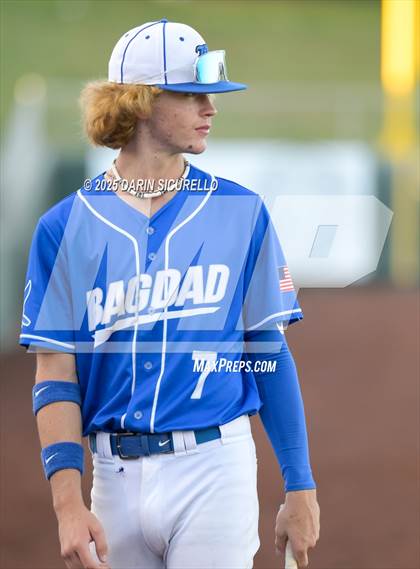 Thumbnail 2 in Valley Union vs Bagdad (AIA 1A Semifinal) photogallery.