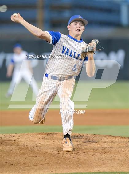 Thumbnail 2 in Valley Union vs Bagdad (AIA 1A Semifinal) photogallery.
