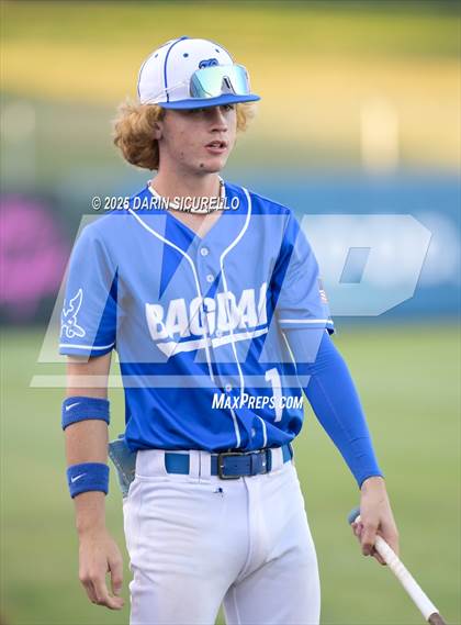 Thumbnail 2 in Valley Union vs Bagdad (AIA 1A Semifinal) photogallery.