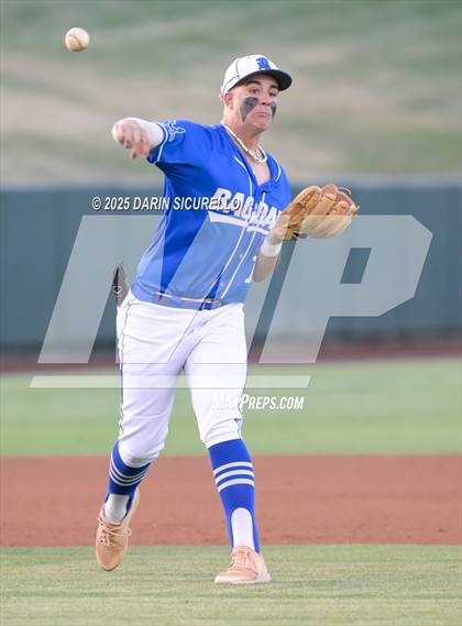 Thumbnail 3 in Valley Union vs Bagdad (AIA 1A Semifinal) photogallery.