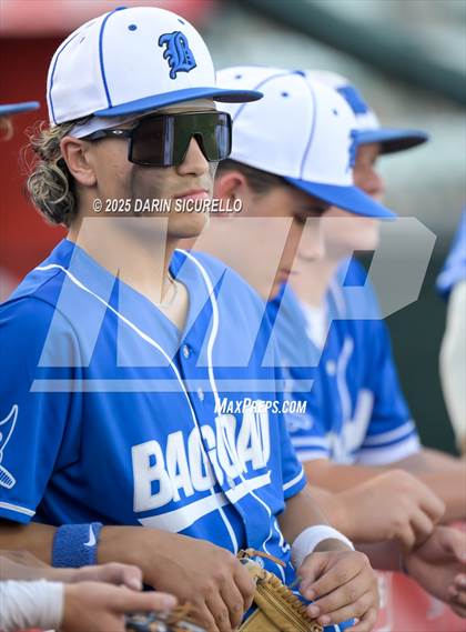 Thumbnail 3 in Valley Union vs Bagdad (AIA 1A Semifinal) photogallery.