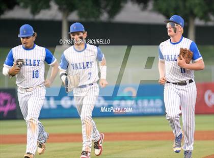 Thumbnail 3 in Valley Union vs Bagdad (AIA 1A Semifinal) photogallery.