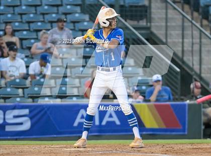 Thumbnail 2 in Valley Union vs Bagdad (AIA 1A Semifinal) photogallery.