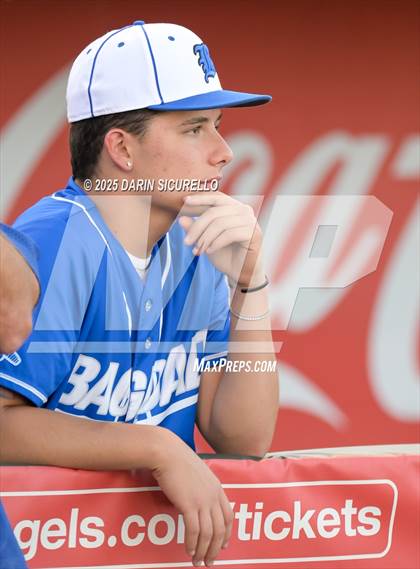 Thumbnail 3 in Valley Union vs Bagdad (AIA 1A Semifinal) photogallery.