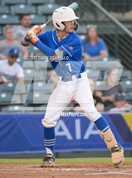 Thumbnail 3 in Valley Union vs Bagdad (AIA 1A Semifinal) photogallery.