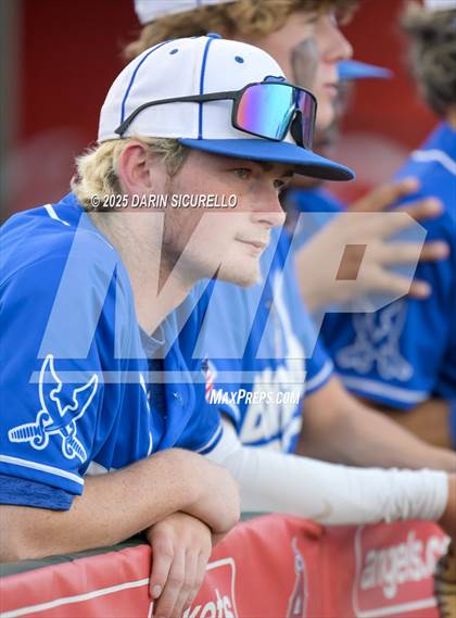 Thumbnail 2 in Valley Union vs Bagdad (AIA 1A Semifinal) photogallery.