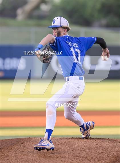 Thumbnail 1 in Valley Union vs Bagdad (AIA 1A Semifinal) photogallery.