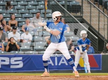 Thumbnail 3 in Valley Union vs Bagdad (AIA 1A Semifinal) photogallery.