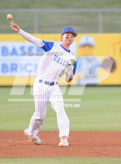 Thumbnail 2 in Valley Union vs Bagdad (AIA 1A Semifinal) photogallery.