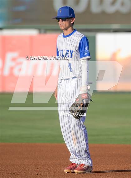 Thumbnail 1 in Valley Union vs Bagdad (AIA 1A Semifinal) photogallery.