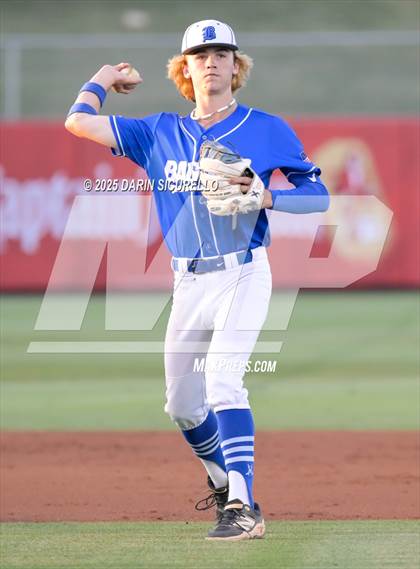 Thumbnail 2 in Valley Union vs Bagdad (AIA 1A Semifinal) photogallery.
