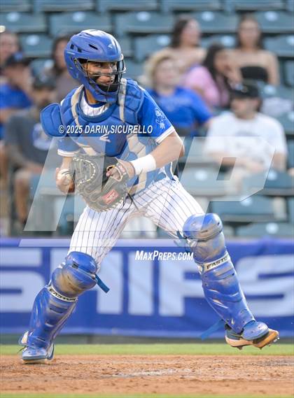 Thumbnail 2 in Valley Union vs Bagdad (AIA 1A Semifinal) photogallery.