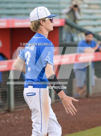 Thumbnail 3 in Valley Union vs Bagdad (AIA 1A Semifinal) photogallery.