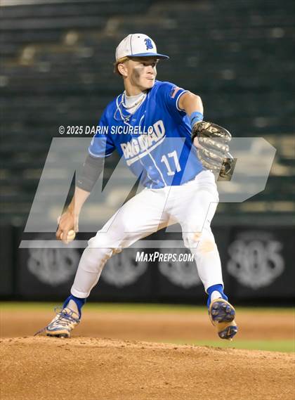 Thumbnail 1 in Valley Union vs Bagdad (AIA 1A Semifinal) photogallery.